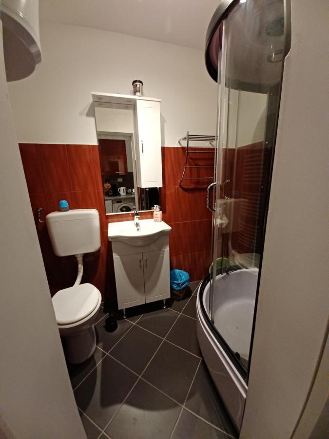 Blue &Red Apartment ดรามัลย์ ภายนอก รูปภาพ